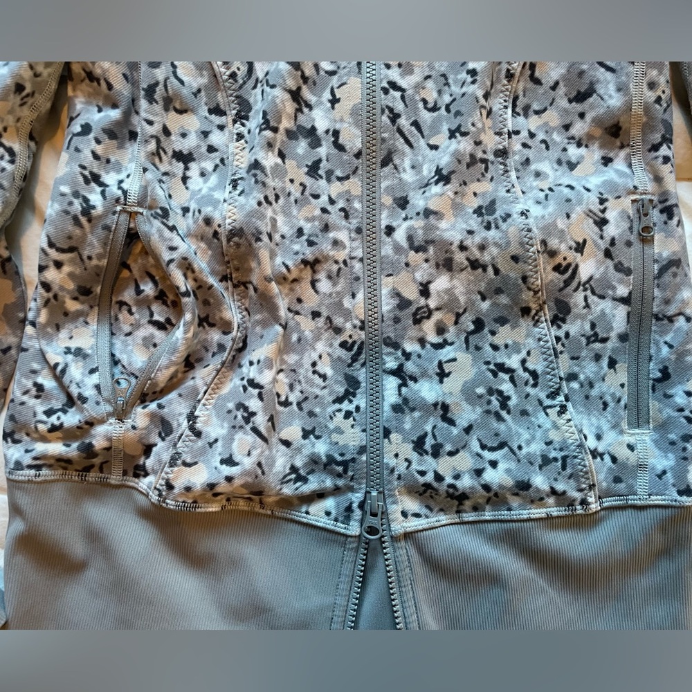 Lululemon Nice Asana Jacket - Picture 8 of 10